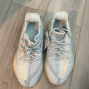 Yeezy boost 350 v2